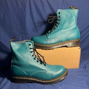 Dr. Martens- 1460, green, 10 women QS